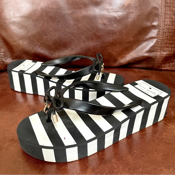 Kate Spade Platform Wedge Thong Style Slip On Sandals - Picture 10 of 10